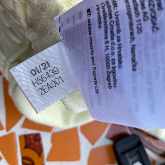 Addidas pastel yellow lightweight denim style short shorts, Small - Picture 7 of 11